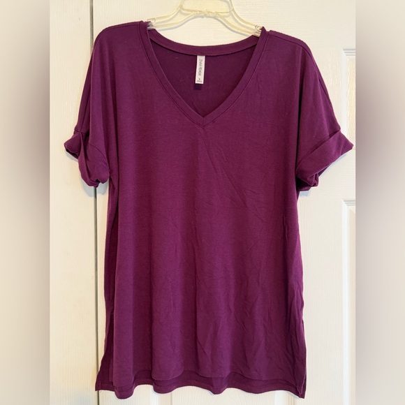 ZENANA PREMIUM V Neck Top - Picture 4 of 8